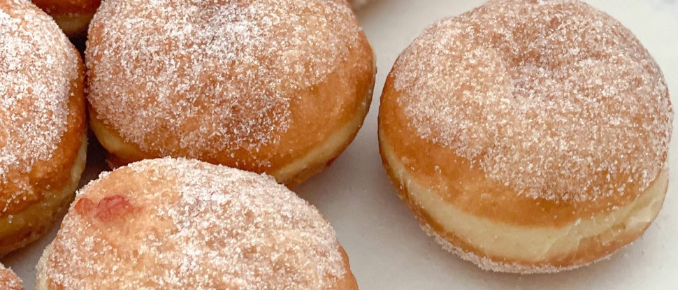 Ultime novità e storie da Valdaora Diverse bombe zuccherate su una superficie bianca